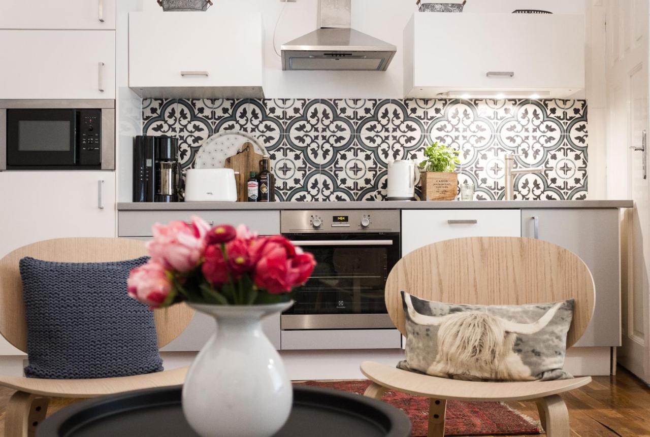 Charming And Unique Apartment With Balcony By The Great Synagogue Budapest Bagian luar foto