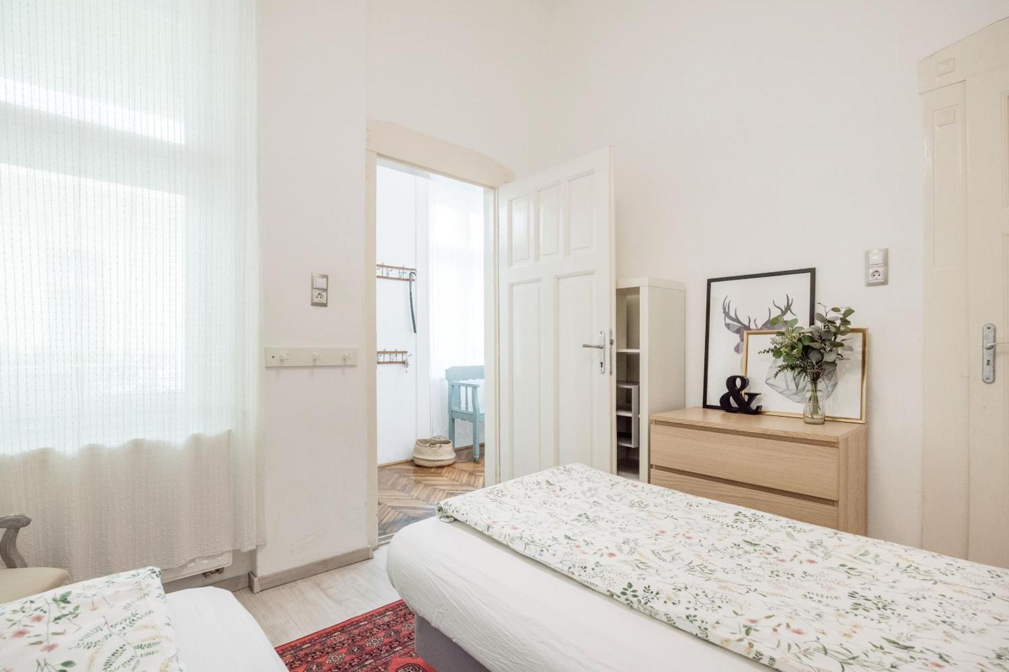 Charming And Unique Apartment With Balcony By The Great Synagogue Budapest Bagian luar foto